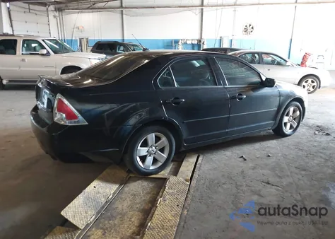 2009 Ford Fusion Se z USA, uszkodzony, nr VIN 3FAHP07Z09R161874